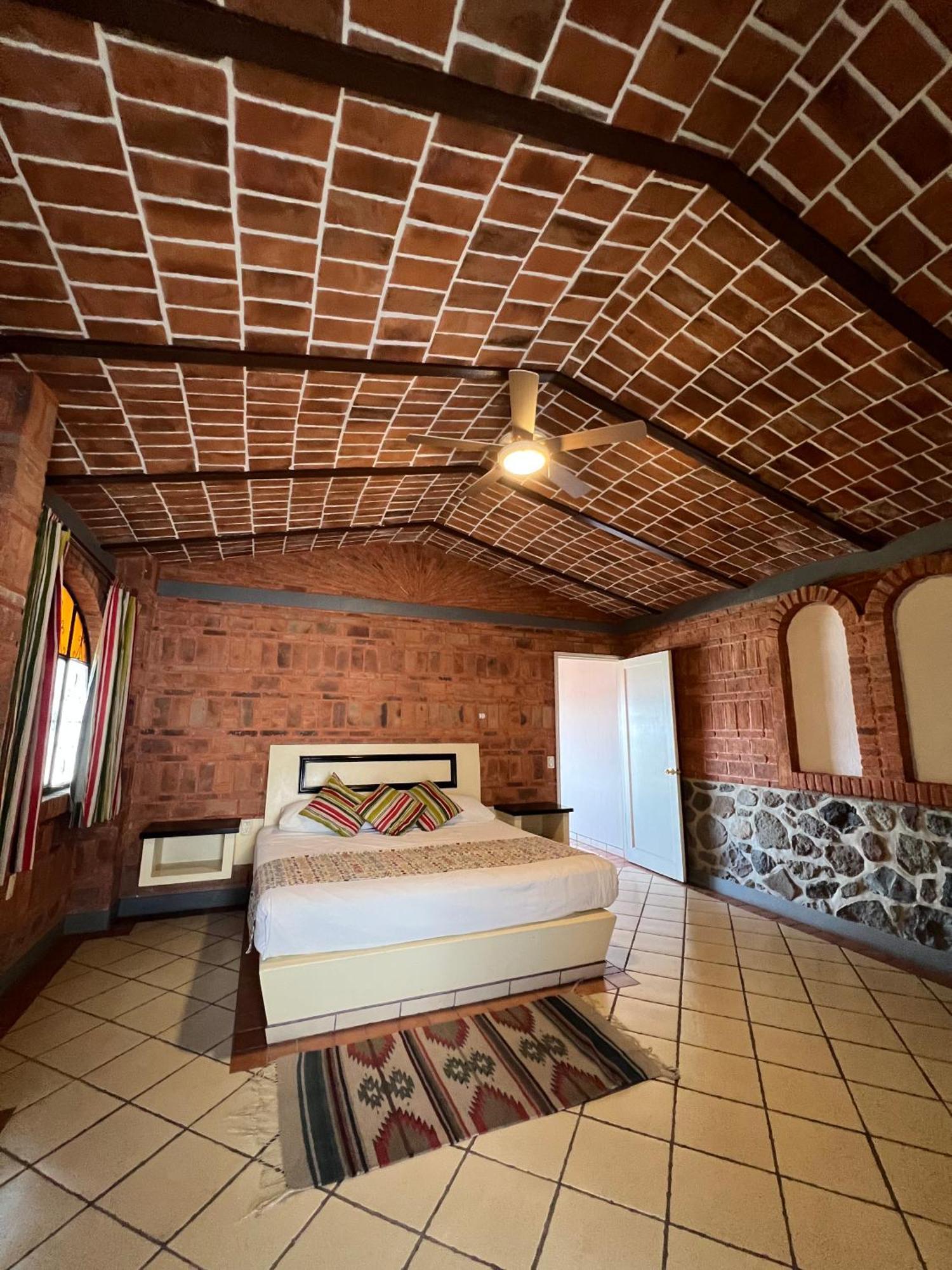 Mama Chuy Hotel & Villas Сан-Хуан-Косала Экстерьер фото